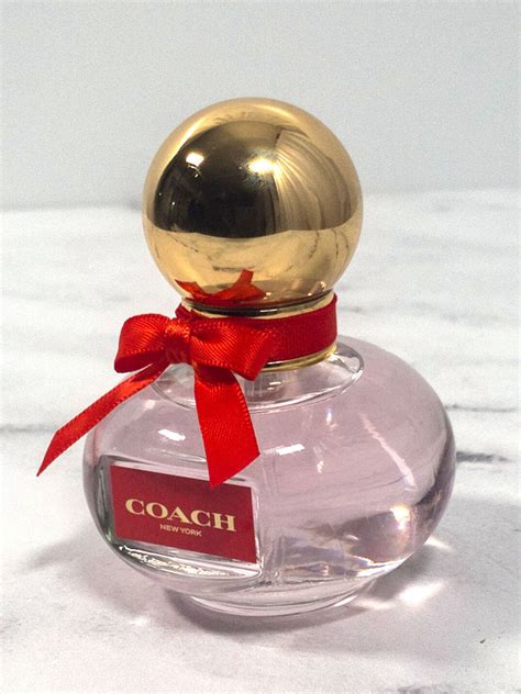 coach poppy perfume smells like.